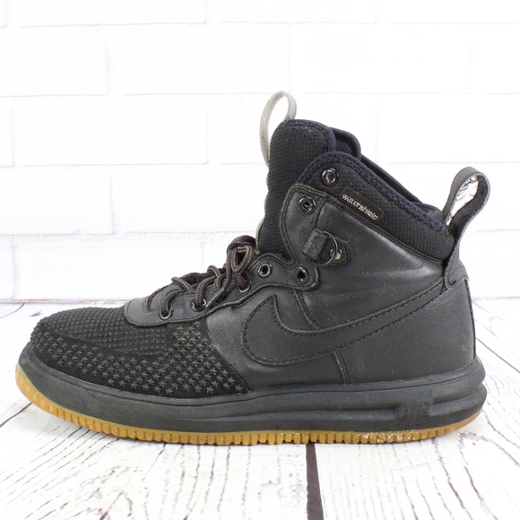 nike waterproof high tops